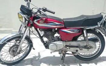 Honda CG 125 2015 bike for sale in Lahore