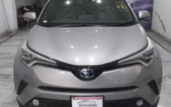 Toyota C-HR 4.5 Grade 16/21