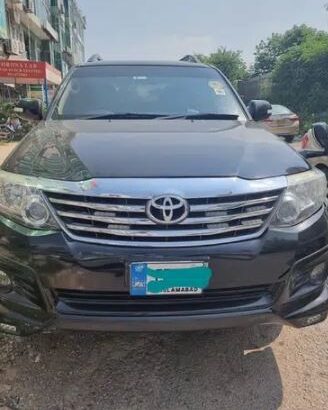 Toyota fortuner 2015 25th anniversery islamabad registered