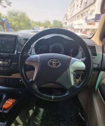 Toyota fortuner 2015 25th anniversery islamabad registered