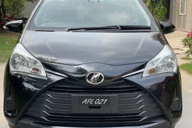 Toyota vitz F Smile Package 18/21 Total Genuine