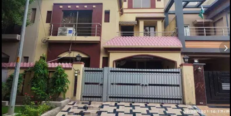 5 marla brand new house for sale in LHR