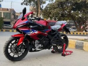 its a latest 2022 shape of BMW S1000RR in replica