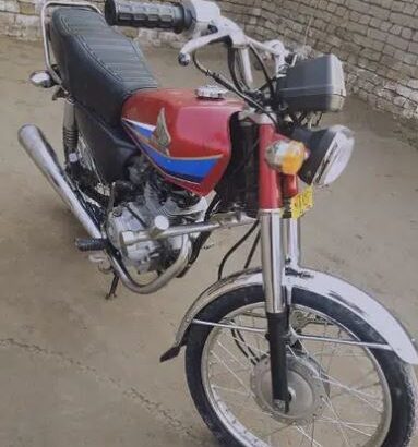 honda cg 125. for sale in sarghoda