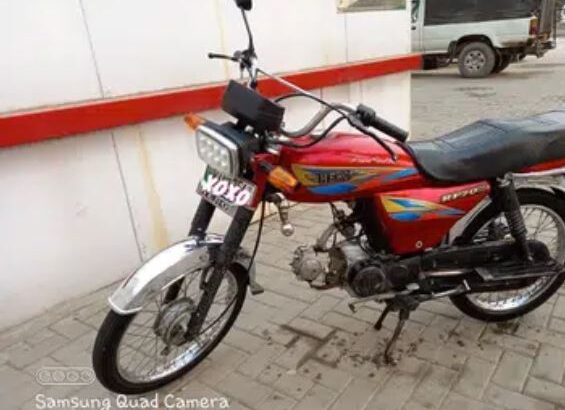 Hero CD 70 Bike (Motorcycle) for sale