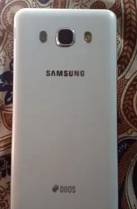 galaxy j5 16 gb for sale in Dina