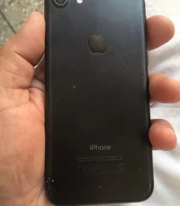 iphone7 pta aprved 32gb normal cndtion for sale