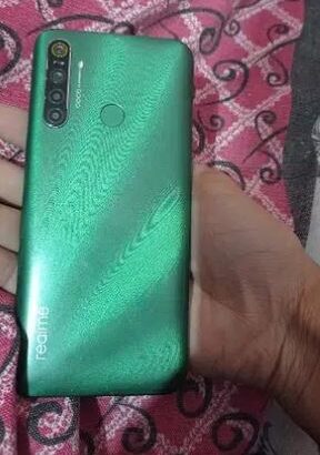 realme 5i 4/64 with box for sale in sialkot