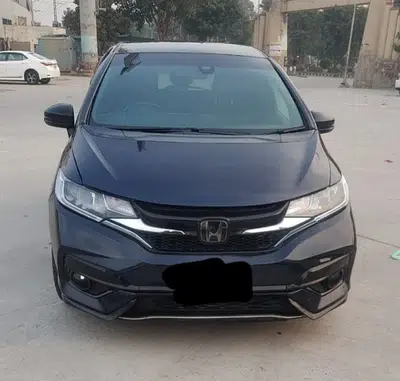 Honda Fit 17 Model Sell In 9th Avenue Islamabad Punjab Ads