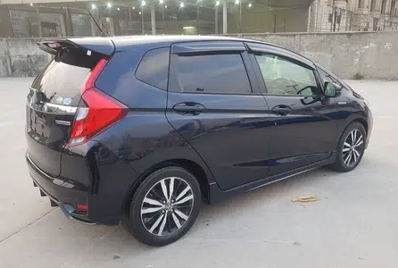 Honda Fit 17 Model Sell In 9th Avenue Islamabad Punjab Ads