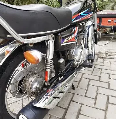 Honda CG-125 (Urgent Sale/Price Final)in Multan