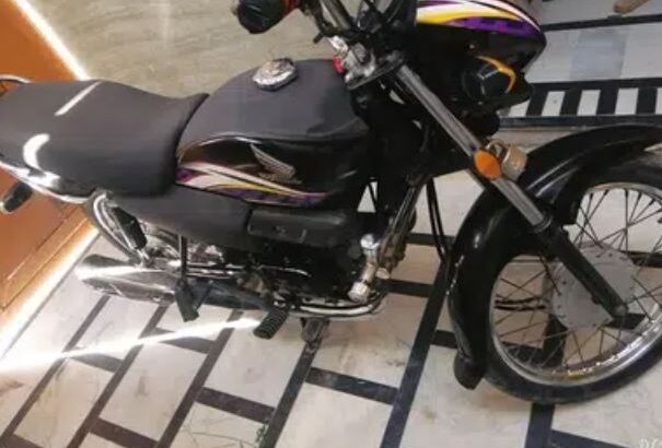 honda pridor 100cc good condition one hand use onl