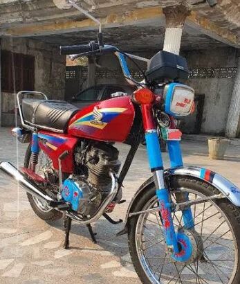 Honda125 Model 2003 for sale with lush condition j