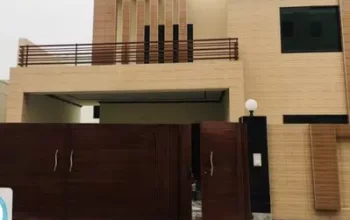 10 Marla Beautiful House For Sale in Faislabad