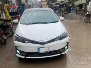 Toyota Corolla Altis model 2018 sell in Sialkot