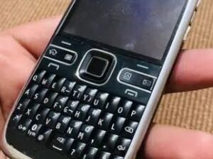 nokia E 72 for sale in kamalia