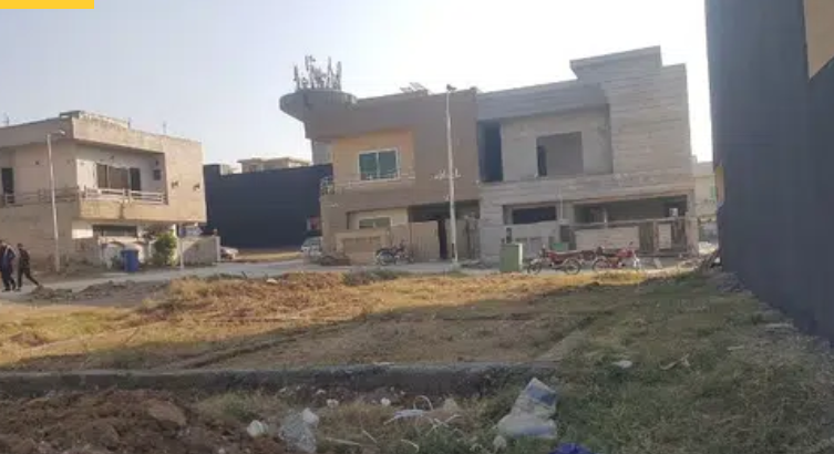 Umer Block Ideal Location Plot For sale bahria tow