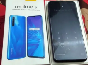 realme 5,4/64,with box,10/10 for sale in lahore