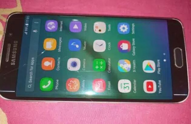 Samsung Galaxy S6 Edge in good condition