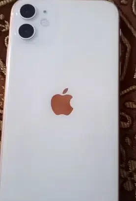 iphone 11 white for sale in Daska