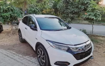 Honda Vezel RS sensing sell in F-10, Islamabad