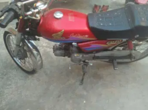 HONDA 70cc is nomber pe rabta kre 0308 4345790