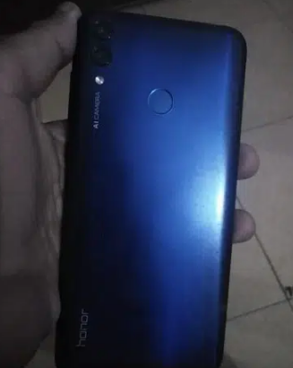 Huawei honour 8c prize kam h jay gi for sale