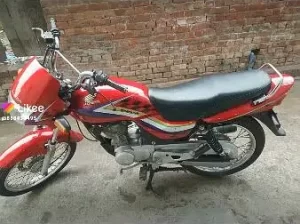 Honda 125 deluxe for sell in Kasur