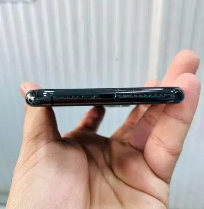 iphone 11 pro max 64GB non pta sell in Burewala