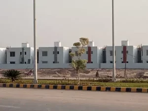 1 kanal plot for sale in Multan