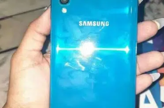 Samsung galaxy A50 in brand new condition 4gb 128g