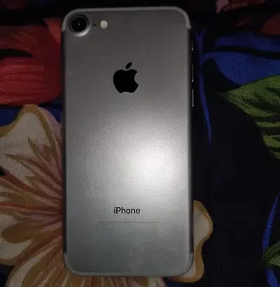 I phone 7 for sale in Narowal