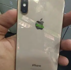 I phone xs 64 Gb Non PTA Glass cracked LCD ok