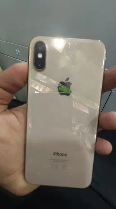 I phone xs 64 Gb Non PTA Glass cracked LCD ok