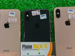 IPHONE XS(64)&(256) for sale