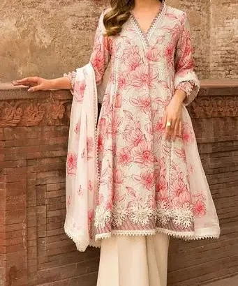 Alkaram Embroidered lawn 2022 Gujranwala